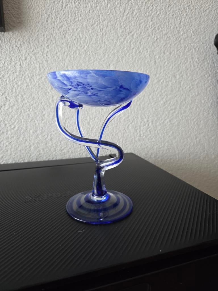 Jozefina Krosno "Deco-Glass" Blauwe glazen schaal op voet, Ophalen of Verzenden