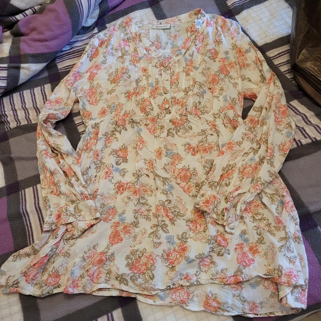 bloesje maat 42, Ophalen of Verzenden, Zo goed als nieuw, Maat 42/44 (L), Overige kleuren