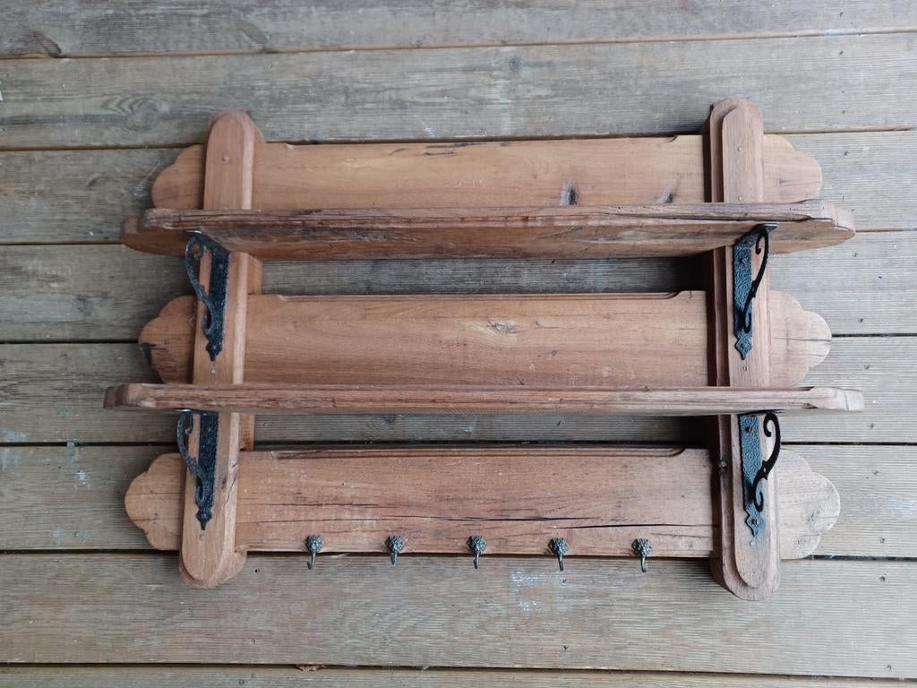 Houten keuken wandrek vintage brocante leeuwenkop haakjes, Ophalen, Zo goed als nieuw