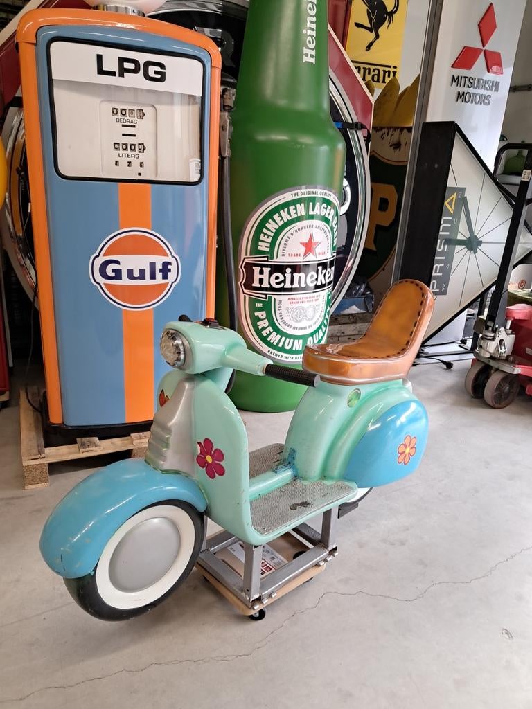 Kermis kinderattractie Vespa v polyester in bespeelde staat, Ophalen, Eu, Gebruikt, Eu