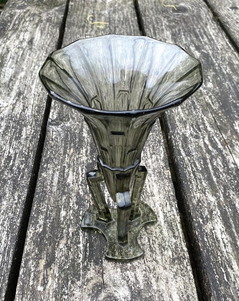 Leuke Art Deco Vaas - antiek vintage glas Raket Rosice, Huis en Inrichting, Ophalen of Verzenden, Minder dan 50 cm, Groen, Glas