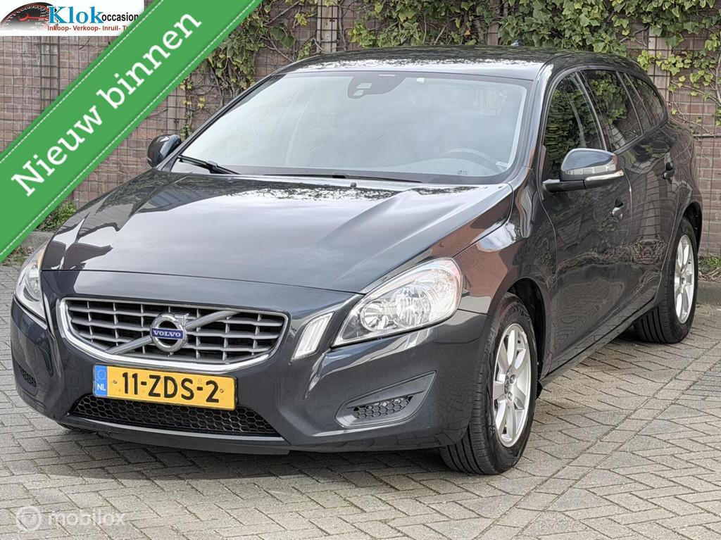 Volvo V60 1.6 T3 Kinetic NAP Automaat Navi Cruise Clima, 4 cilinders, 150 pk, 1451 kg, 1600 kg