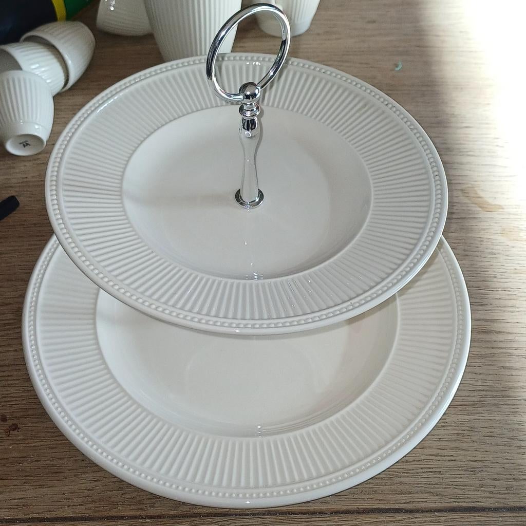 Wedgewood, Ophalen, Zo goed als nieuw