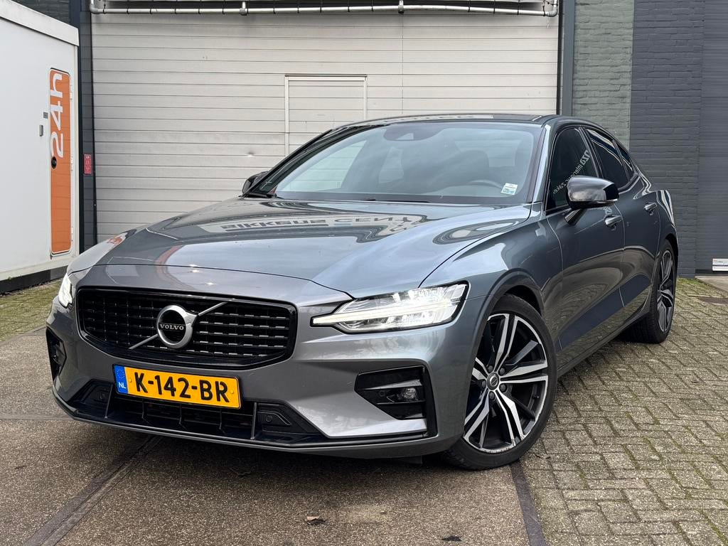 Volvo S60 B4 R-Design Geartronic Mild Hybrid 2020 Grijs, Auto's, 15 km/l, 1800 kg, 4 cilinders, 1969 cc