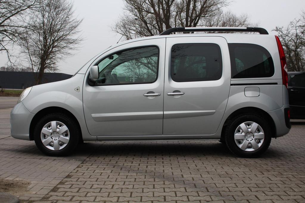 Renault Kangoo Family 1.6-16V Privilège 5p. | Trekhaak | Cr, Stof, Gebruikt, 4 cilinders, Bedrijf