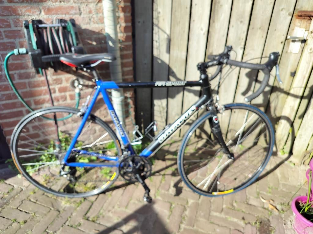 Nette Batavus racefiets met lekke achterband, Fietsen en Brommers, Fietsen | Racefietsen, Ophalen, Gebruikt, Batavus, Aluminium