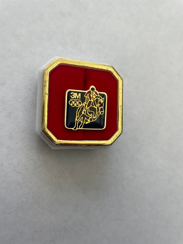 Olympische Spelen 1992 3M Paardrijden emaille Pin, Ophalen of Verzenden, Zo goed als nieuw, Overige sporten, Overige typen