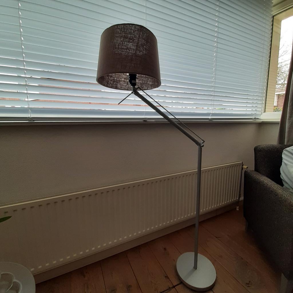 Staande lamp, Huis en Inrichting, Lampen | Vloerlampen, Ophalen of Verzenden, 150 tot 200 cm