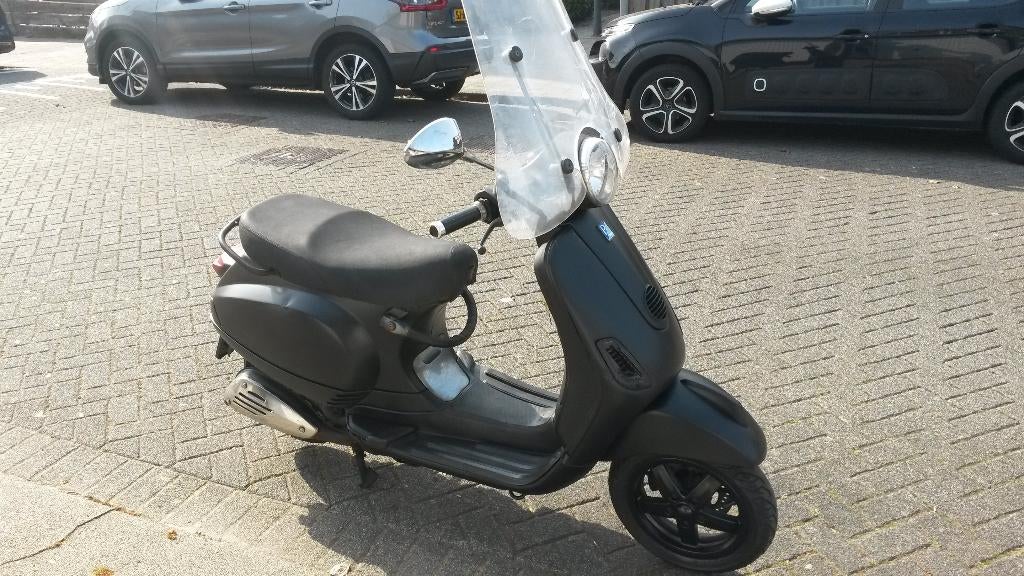 vespa lx 50 2013, blauw kenteken, inruil mogelijk, Gebruikt, Ophalen of Verzenden, Benzine, Vespa