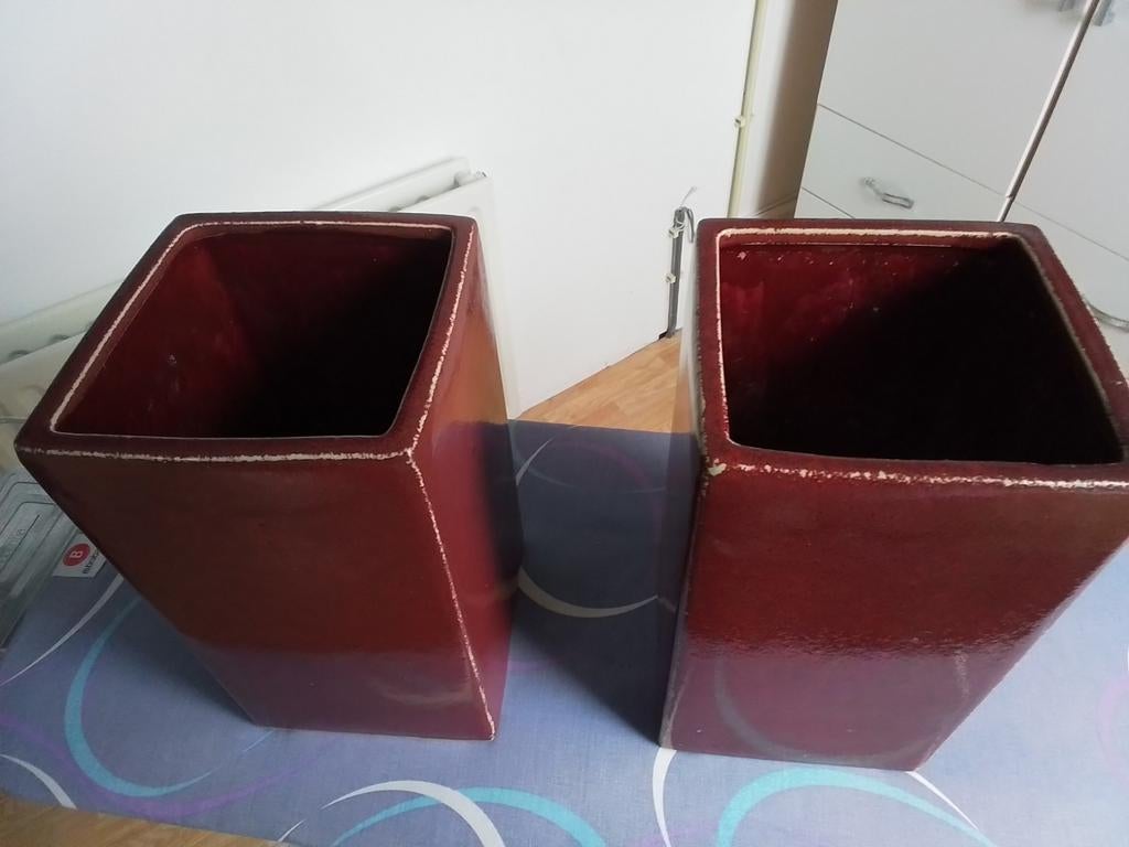 Vierkante tuinpotten, Ophalen, Rond, Binnen, Aardewerk