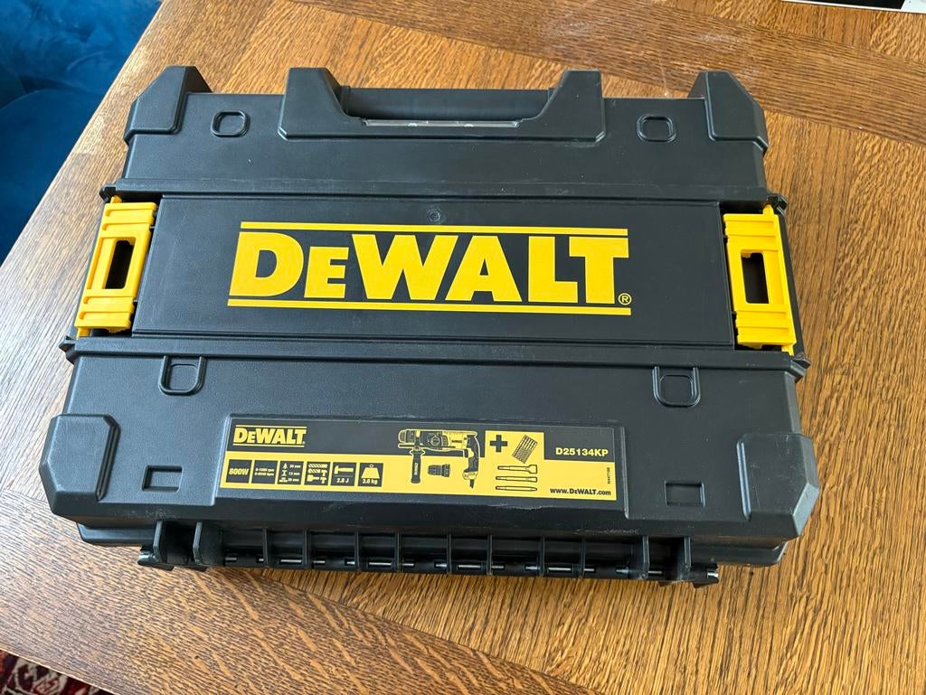 DeWalt Boorhamer koffer - Zo goed als nieuw, 600 watt of meer, Boor- en/of Breekhamer, Ophalen of Verzenden, Zo goed als nieuw