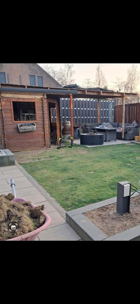 Schuur met overkapping, Ophalen of Verzenden, Gebruikt