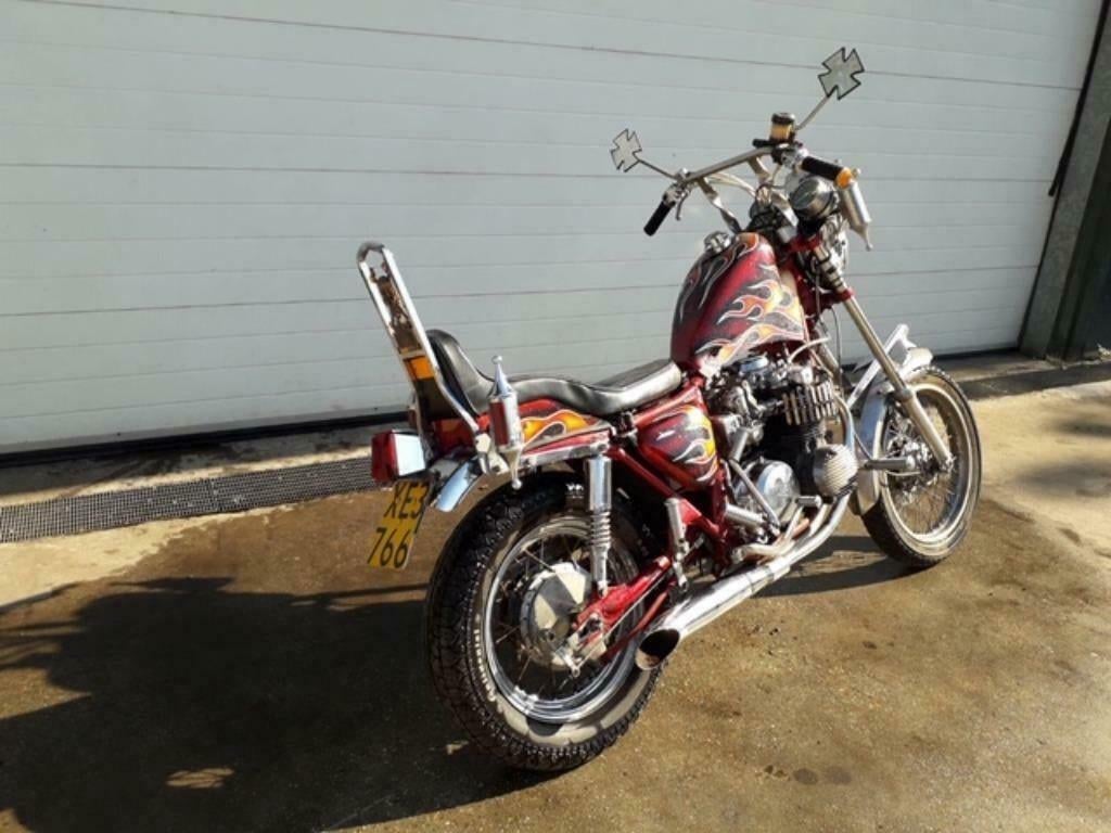 cb 550 zadel 1974, Ophalen of Verzenden