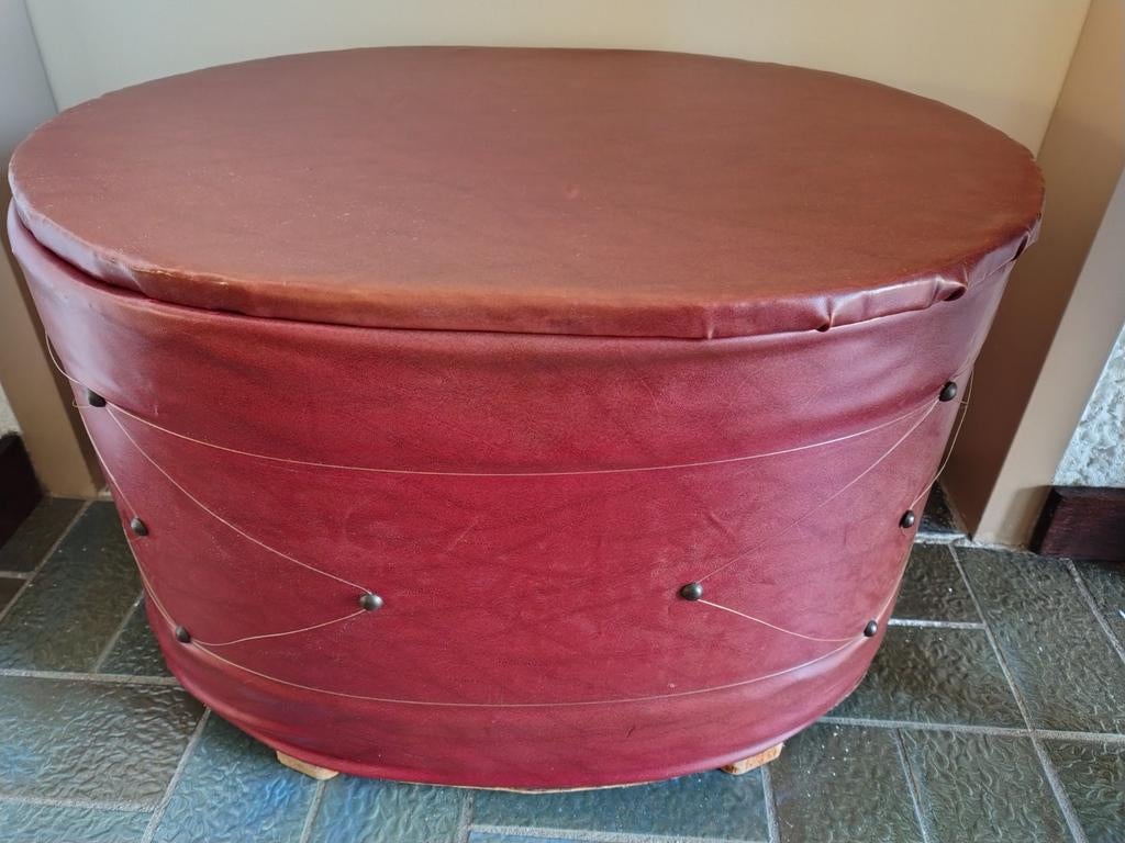 Bordeaux Rode poef met opbergruimte, Vintage, Ophalen, Minder dan 50 cm, Gebruikt, Stof