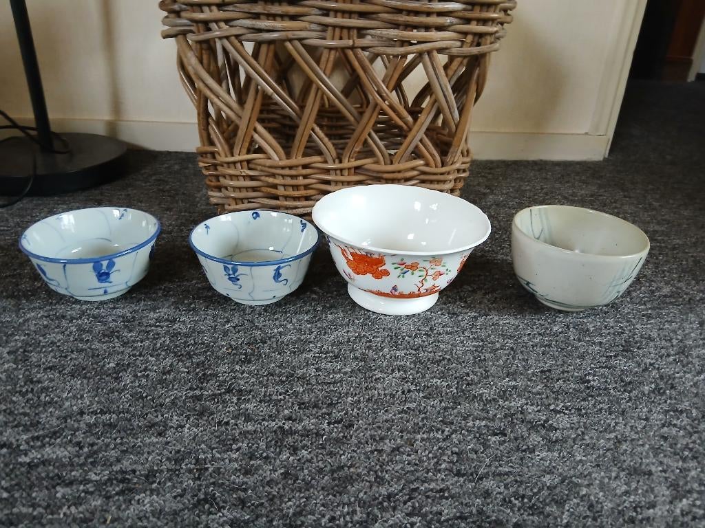 Vier oude kommen! 15 euro, Antiek en Kunst, Antiek | Keramiek en Aardewerk, Ophalen