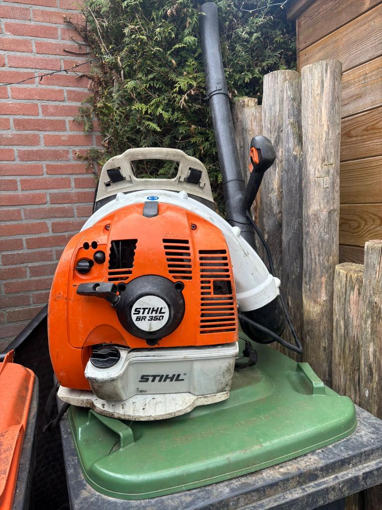 Stihl br350 bladblazer, Ophalen of Verzenden, Zo goed als nieuw, Benzine