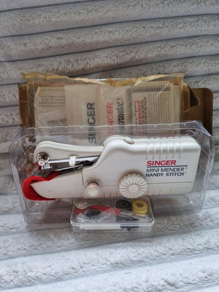 Vintage Singer hand naaimachine €25 info 06 11363680, Ophalen of Verzenden, Naaimachine, Singer