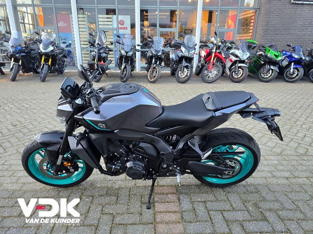 YAMAHA MT 09 Y-AMT (bj 2024) - foto 3