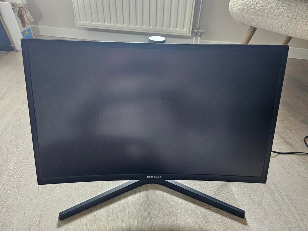 Samsung C24FG73FQU OLED Gaming Monitor, Ophalen