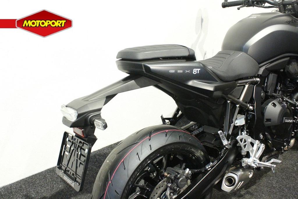 Suzuki GSX GSX-8T - foto 2
