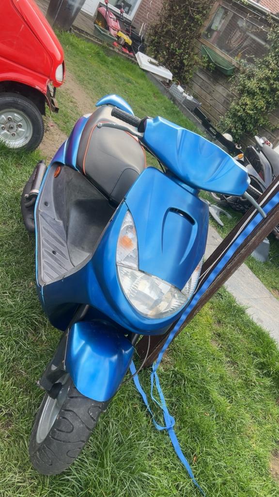 Peugeot Vivacity 70cc, Fietsen en Brommers, Snorfietsen en Snorscooters, Gebruikt, Peugeot, Benzine, Ophalen