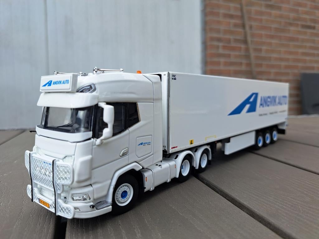 WSI Daf XG+ van Angvik Auto, Hobby en Vrije tijd, Modelauto's | 1:50, Nieuw, Bus of Vrachtwagen, Wsi, Ophalen of Verzenden