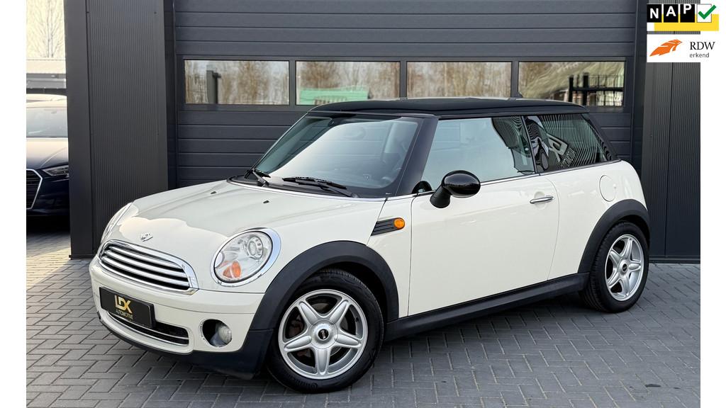 Mini Mini 1.6 Cooper Pepper Automaat|Airco, Auto's, Mini, 15 km/l, Gebruikt, 750 kg, 4 cilinders