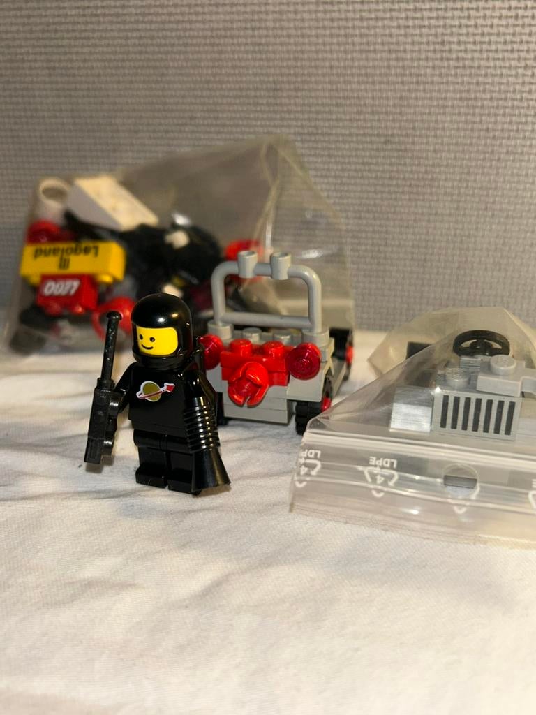 Vintage 1984 lego black spaceman + accessories, Ophalen of Verzenden, Zo goed als nieuw