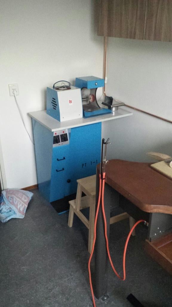 Goudsmid polijstmachine 1 stand 3000 rpm met afzuiging, Ophalen, Gebruikt, Overige typen