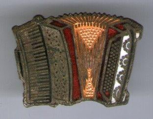 Accordeon rood email op koper muziek broche ( P_225 ), Verzenden, Zo goed als nieuw, Merk, Speldje of Pin