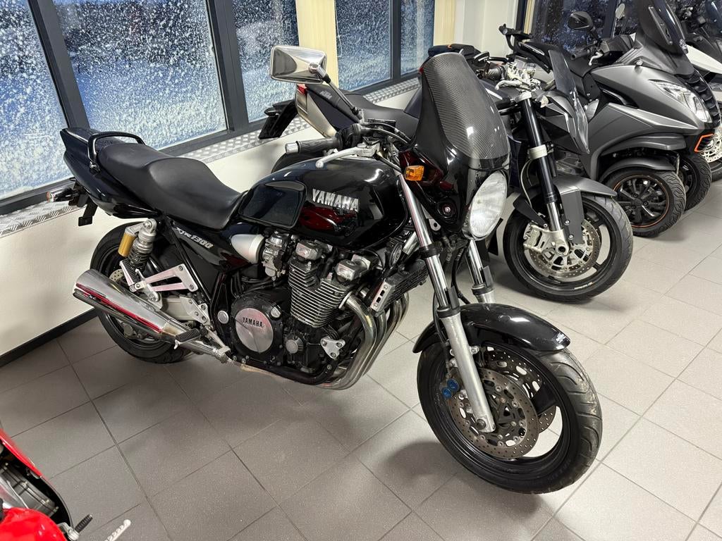 Yamaha XJR 1300 - Krachtige Naked Bike, Motoren, 4 cilinders, Motorrijbewijs A, Bedrijf, Meer dan 35 kW