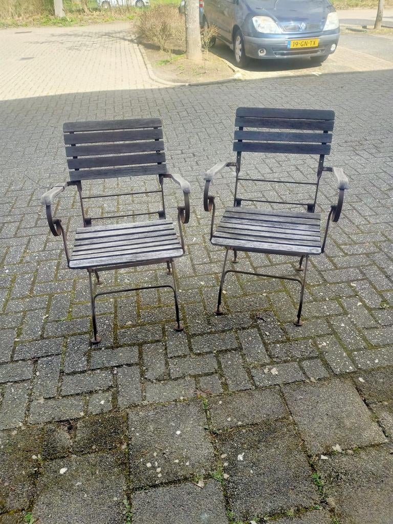Twee zware Franse bistro stoelen, Ophalen of Verzenden, Gebruikt, Metaal, Inklapbaar