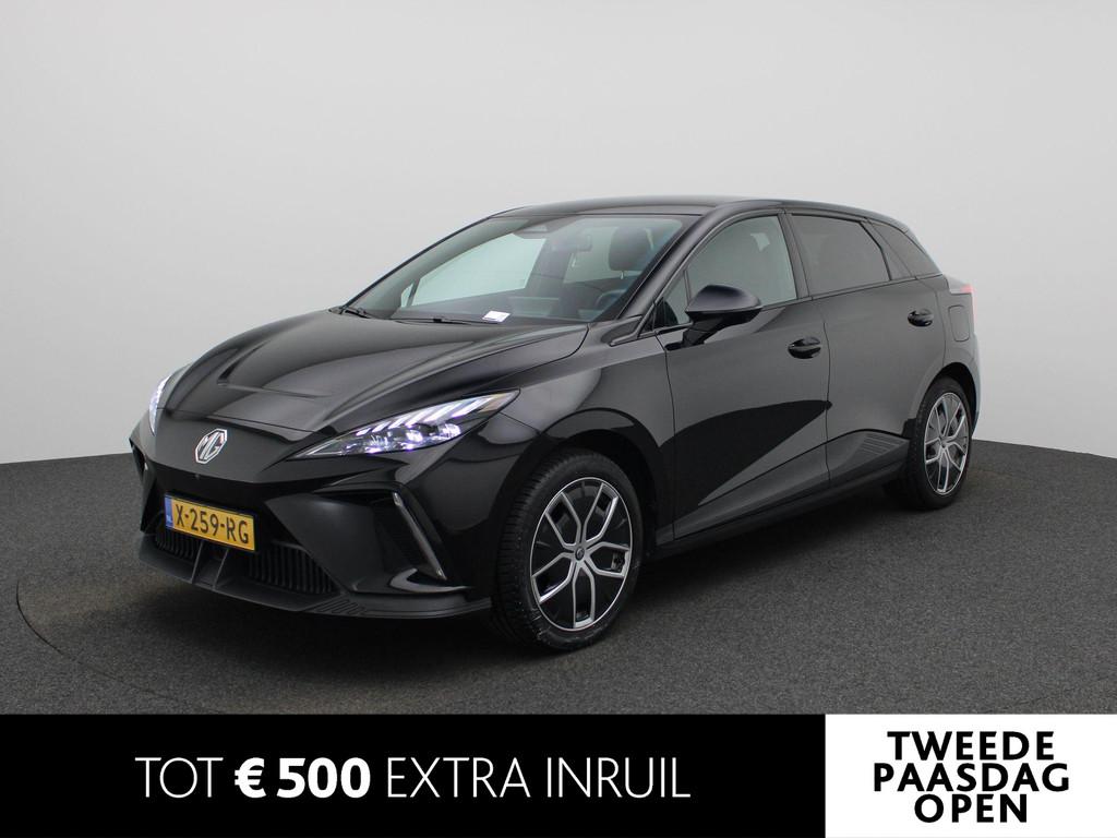 MG MG4 Electric Luxury 64 kWh | Climate Control / ECC | Navi, Automaat, Gebruikt, 1650 kg, Zwart