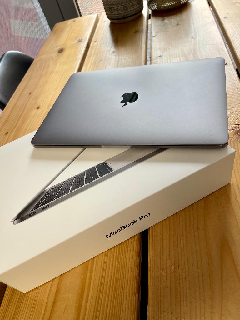 MacBook Pro 2016-2017 (A1708), Computers en Software, Apple Macbooks, 2 tot 3 Ghz, 13 inch, Zo goed als nieuw, Ophalen