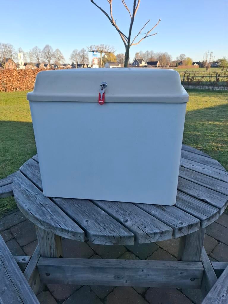 Disselbak opbergbox met slot, Ophalen, Gebruikt