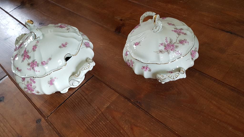 Schaal met deksel van Hertel Jacob Bavaria Germany, Gebruikt, Ophalen of Verzenden, Schaal of Schalen, Overige stijlen