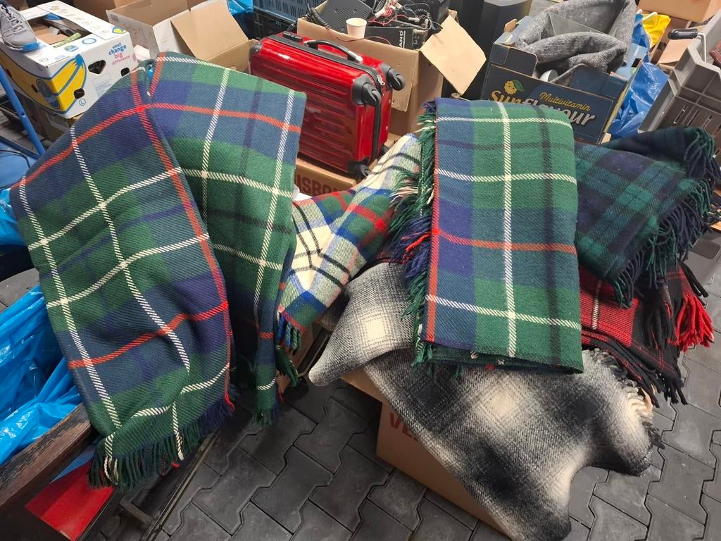 Diverse geruite wollendekens - Wol, Ophalen, Gebruikt, 100 tot 150 cm, Geruit, Klassiek, Schots
