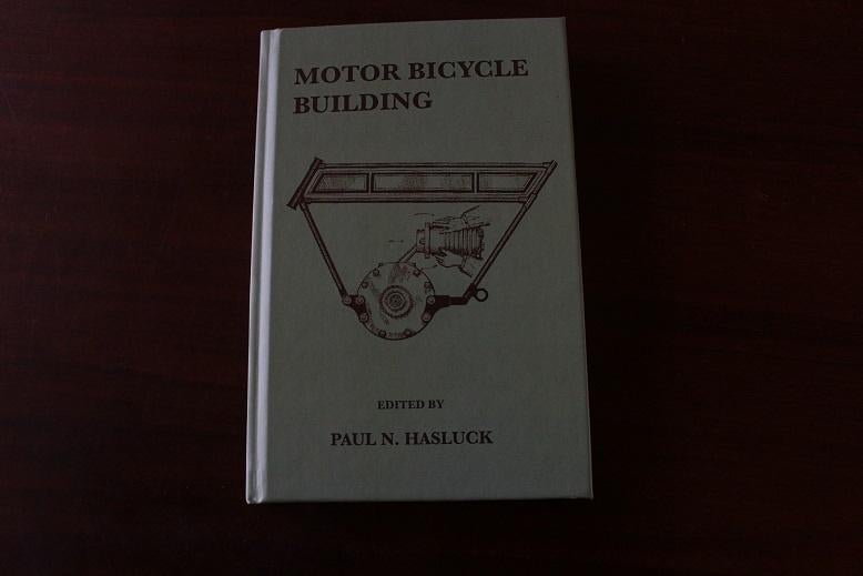 motor bicycle building 1906 by Paul N Hasluck reprint 2012, Ophalen of Verzenden, Zo goed als nieuw