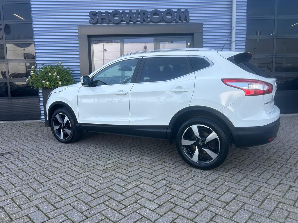 Nissan Qashqai 1.2 Connect Edition|Cruise|Pano|Camera360|Nav, Voorwielaandrijving, Euro 5, Gebruikt, 4 cilinders