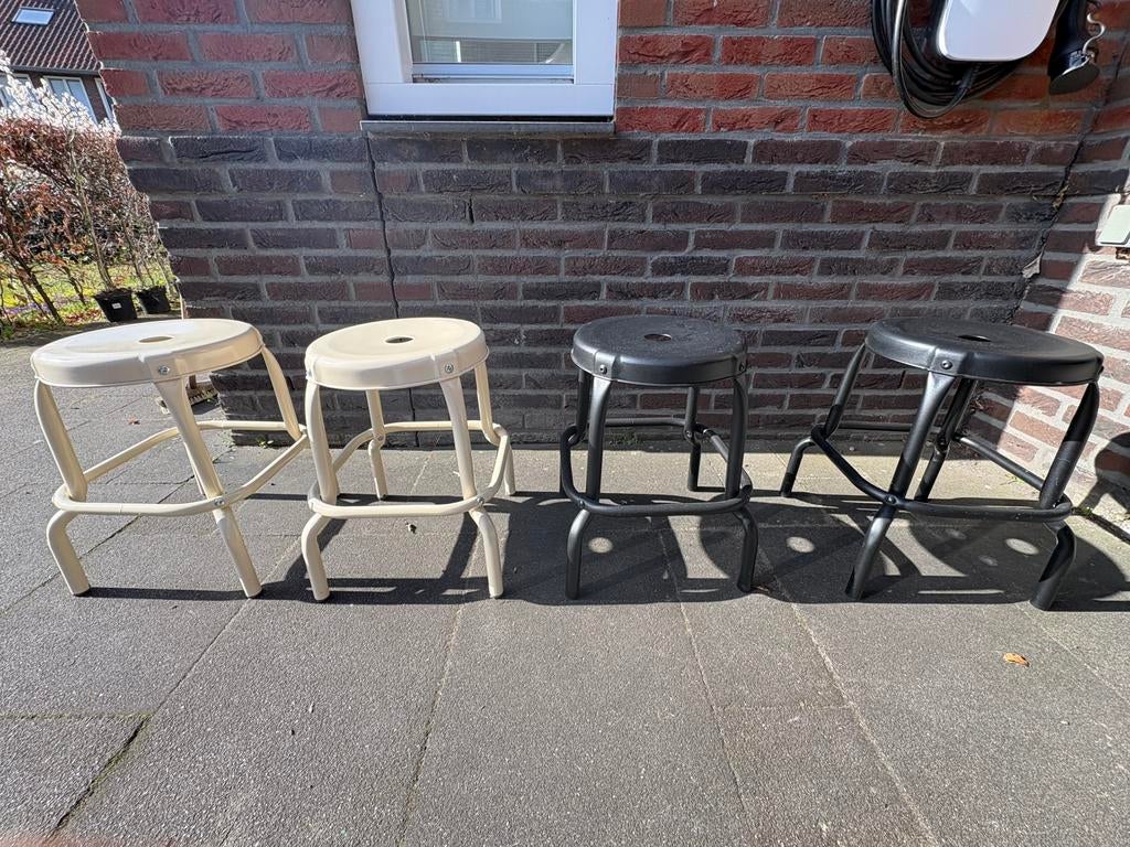 4 IKEA Raskog krukken / krukjes (2 beige & 2 zwart), Ophalen, Gebruikt, Met voetsteun, 60 tot 90 cm