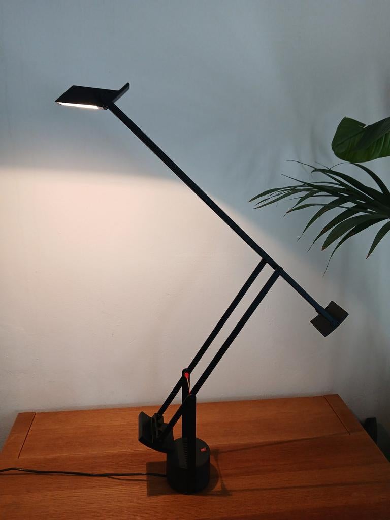 Artemide Tizio Tafellamp - Designklassieker Richard Sapper, Modern, Designklassieker, Industrieel, Gebruikt, 50 tot 75 cm, Ophalen of Verzenden