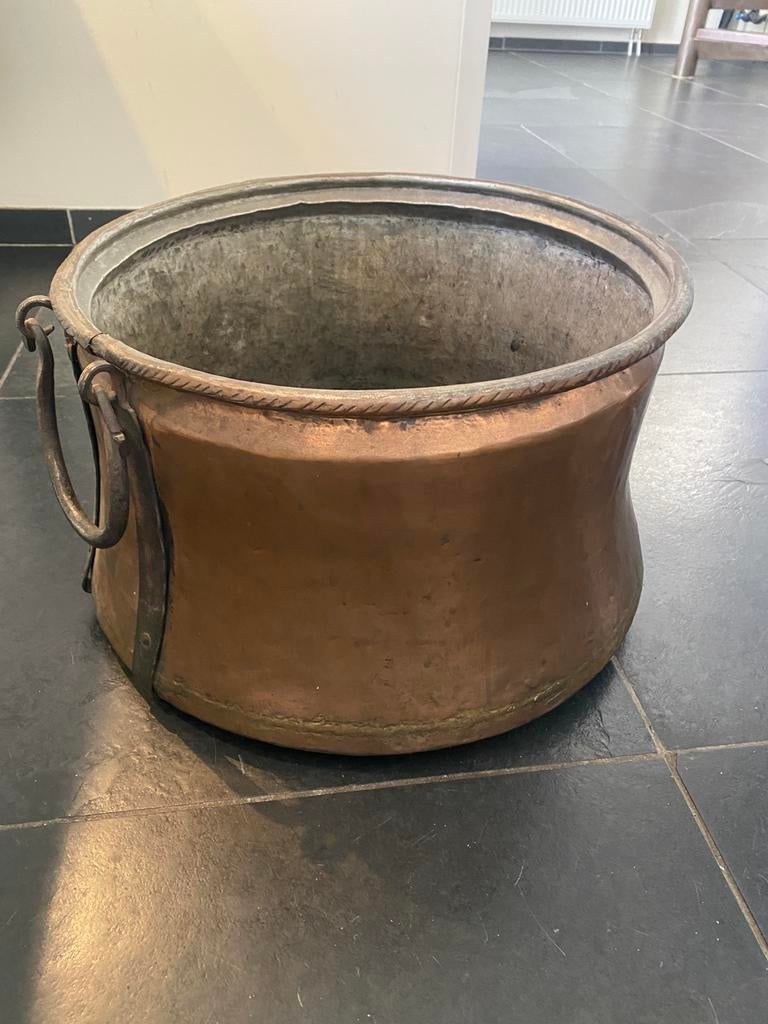 Koperen bak voor haardblokken, Ophalen, Koper