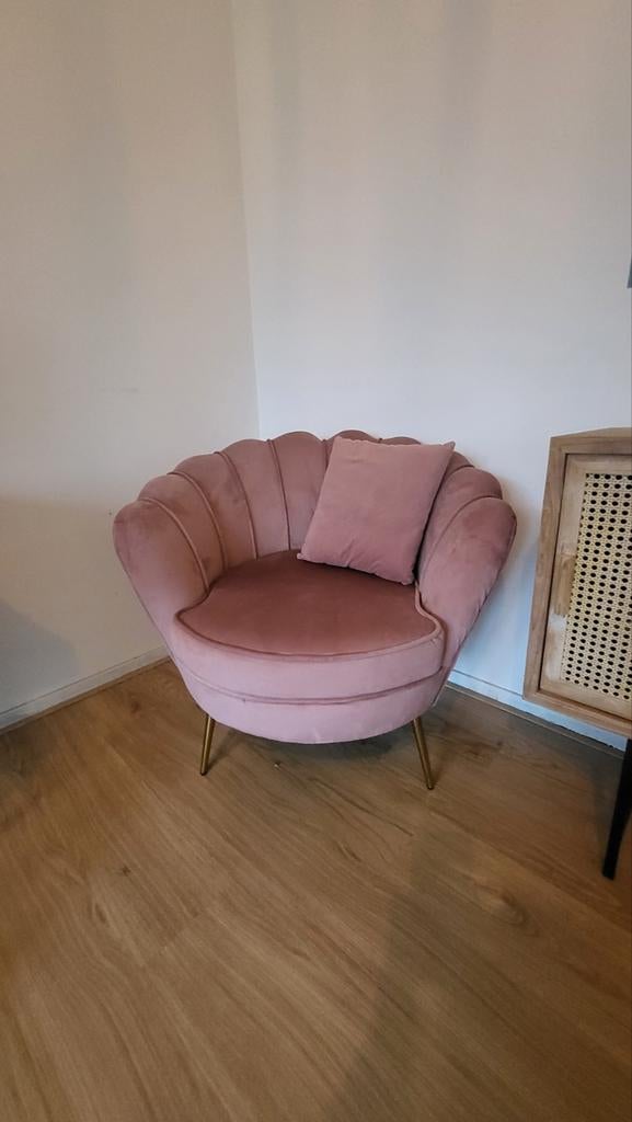 Roze stoel fauteuil met kussentje schelp vormig, Overige kleuren, Ophalen of Verzenden, Zo goed als nieuw, Eén