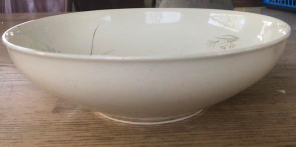 Kom 24 cm Ø , h 7 cm R KPM Krister, Antiek en Kunst, Ophalen of Verzenden