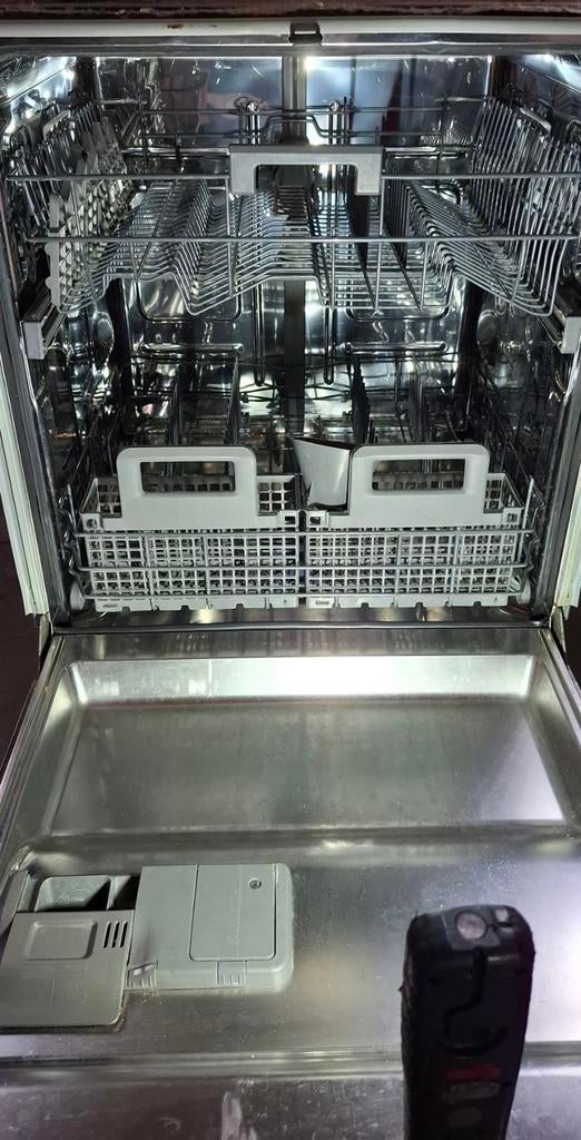 Bauknecht inbouw vaatwasser, Ophalen