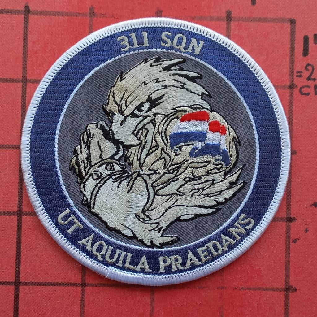 KLU LUCHTMACHT EMBLEEM PATCH 311 SQUADRON  VOLKEL, Verzenden, Zo goed als nieuw, Patch, Badge of Embleem