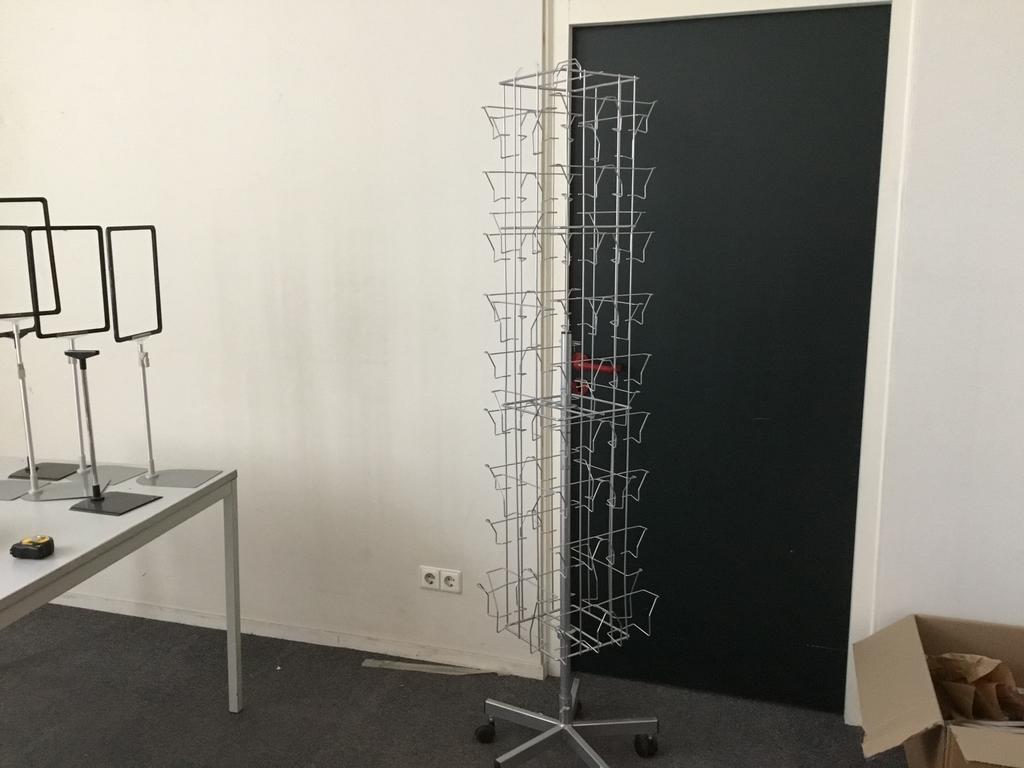 Kaartenmolen 22,24,15 en 16 cm brede vakjes, Diversen, Wenskaarten, Ophalen, Zo goed als nieuw