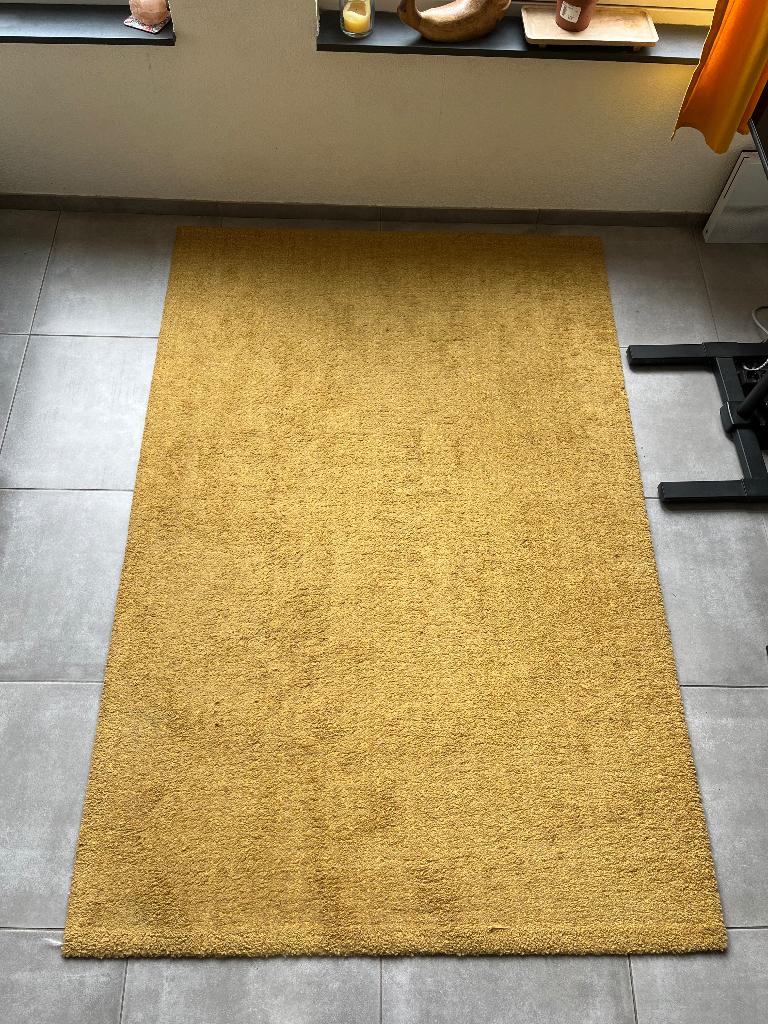 Laagpolig geel vloerkleed 135x200 cm, Ophalen, Gebruikt, 150 tot 200 cm, Rechthoekig