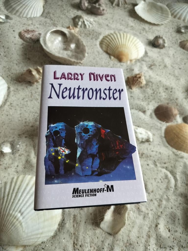 Larry Niven - Neutronster hardcover, Boeken, Zo goed als nieuw, Larry Niven, Ophalen of Verzenden