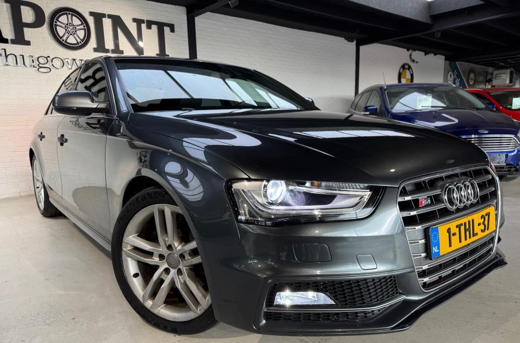 Audi A4 Limousine 1.8 TFSI Business Edition/S-Line 101DKM//N, Gebruikt, 4 cilinders, Origineel Nederlands, 170 pk